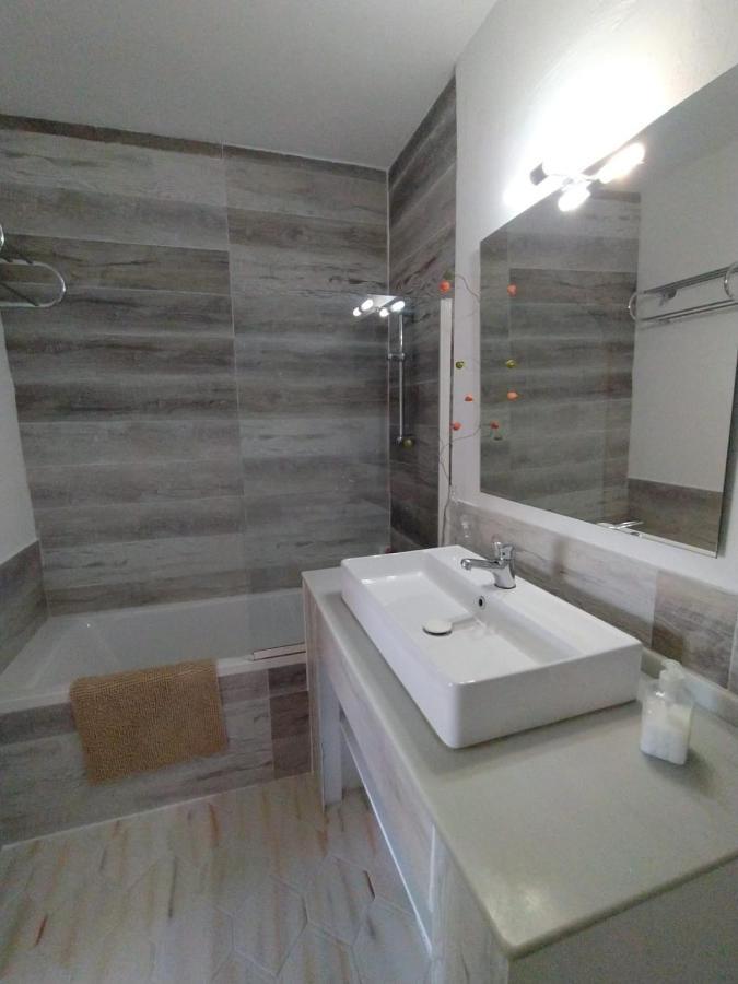 Montebello Михас Экстерьер фото